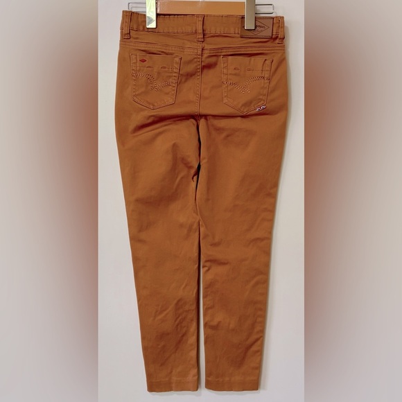 Lee Cooper| Viral UK Camel Mid Rise Women’s Skinny Jeans Sz 26 - Picture 7 of 7